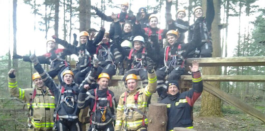 Kletterwald begrüßt Freiwillige Feuerwehr